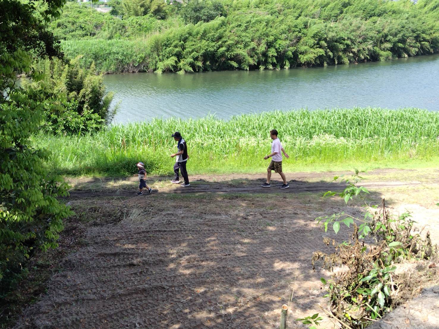 鹿児島県　姶良市　中津野　売土地　①