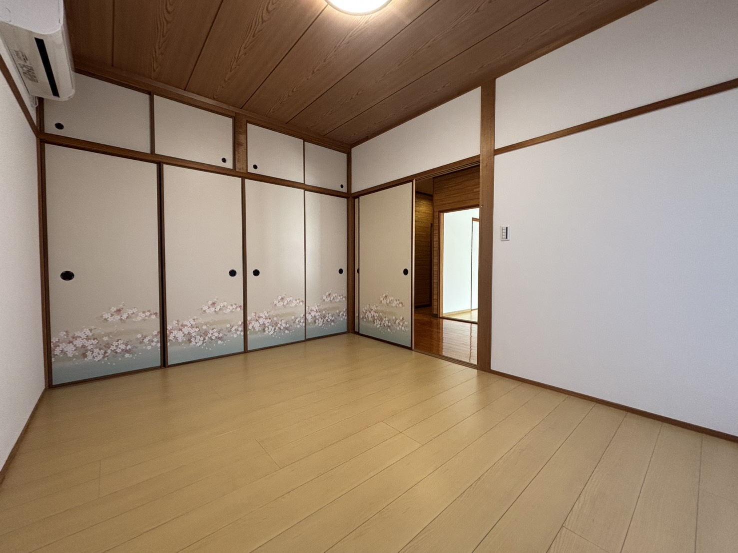 姶良市東餅田字塩入 中古売家 平屋 4LDK