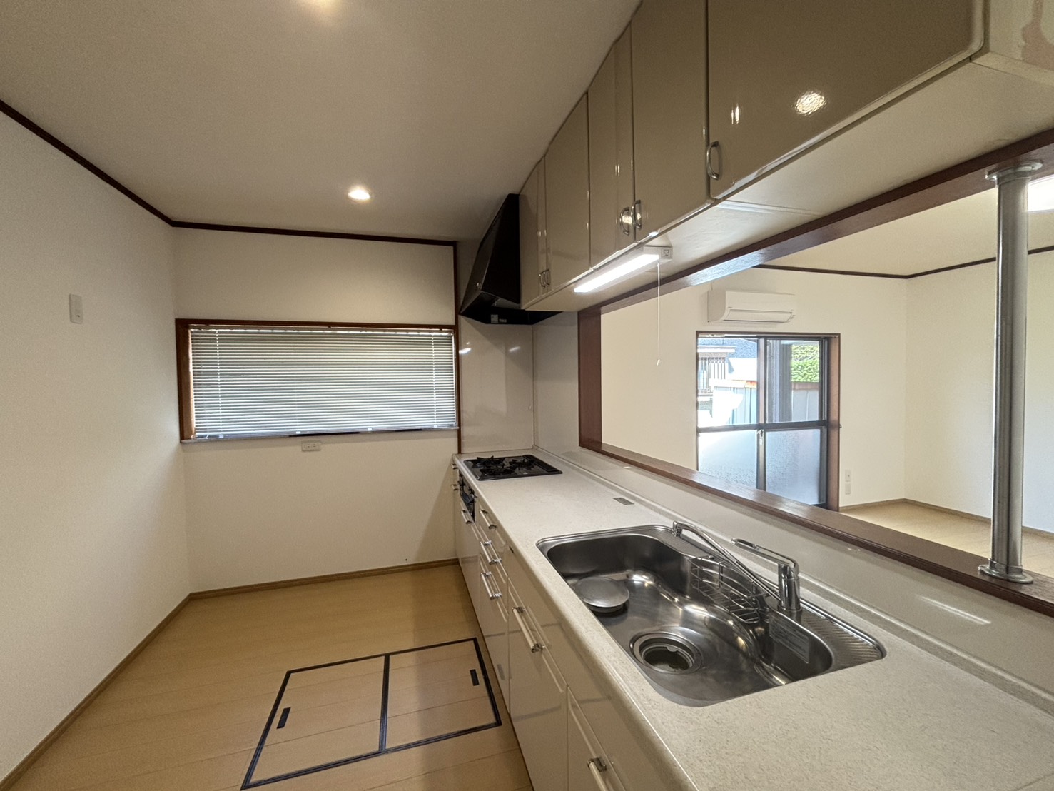 姶良市東餅田字塩入 中古売家 平屋 4LDK