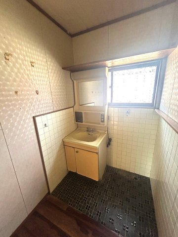 姶良市 西餅田 2階建  中古売家 880万円