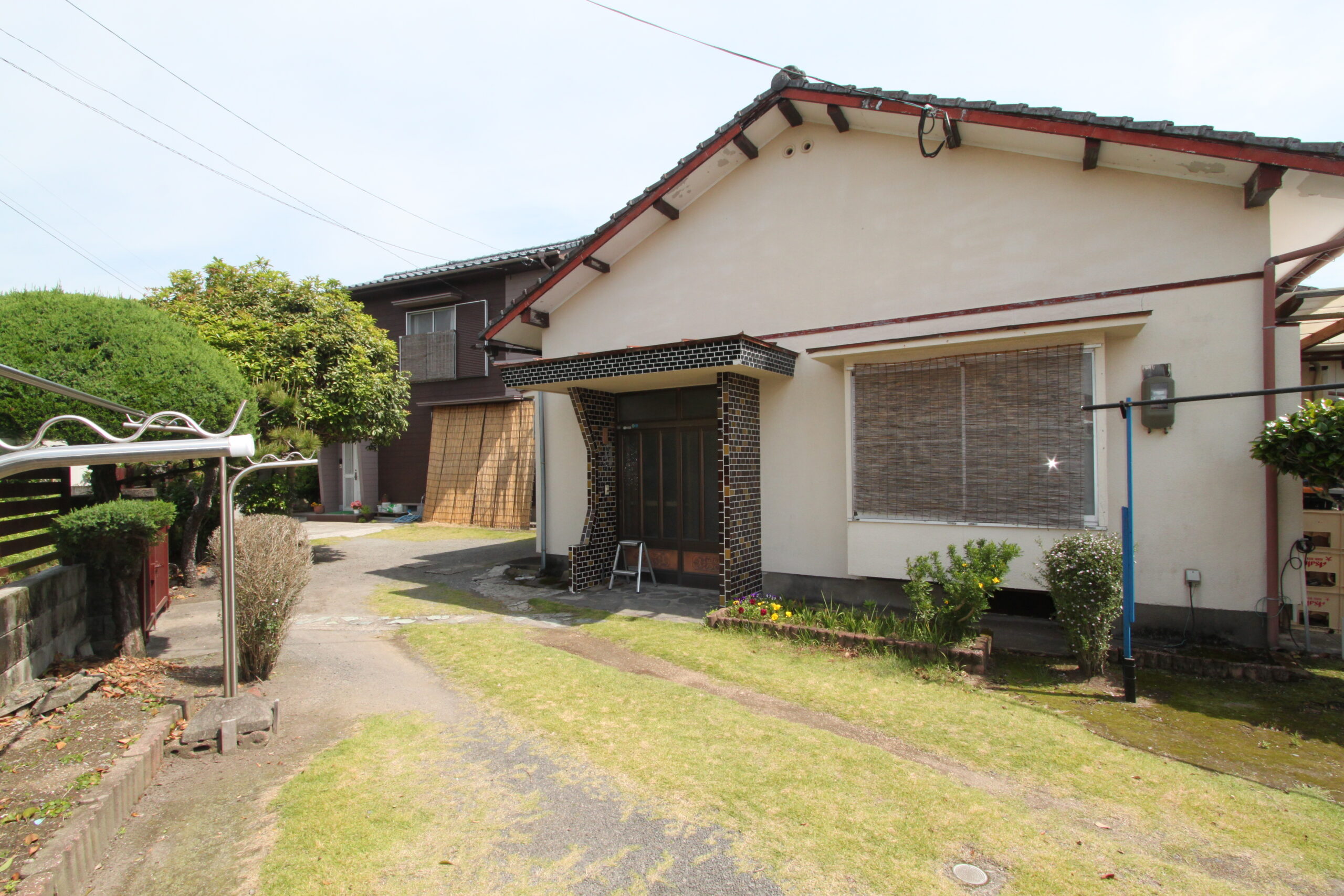 姶良市　東餅田　売家　2棟　3480万円