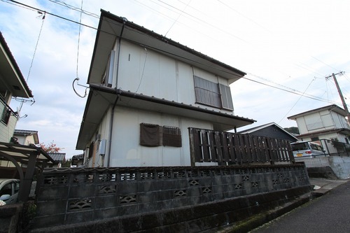 姶良市　西餅田(青葉台)　売家　3LDK　※収益物件