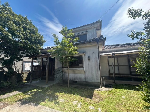 姶良市　西餅田　2階建  中古売家　980万円