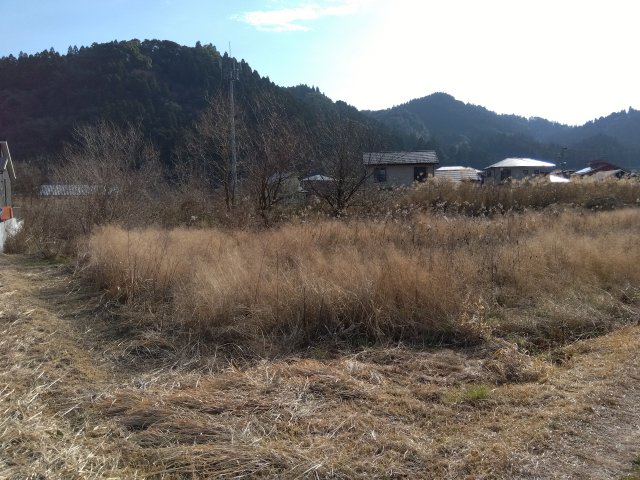 霧島市　隼人町東郷・内　売地　1347.32坪　2,021万円