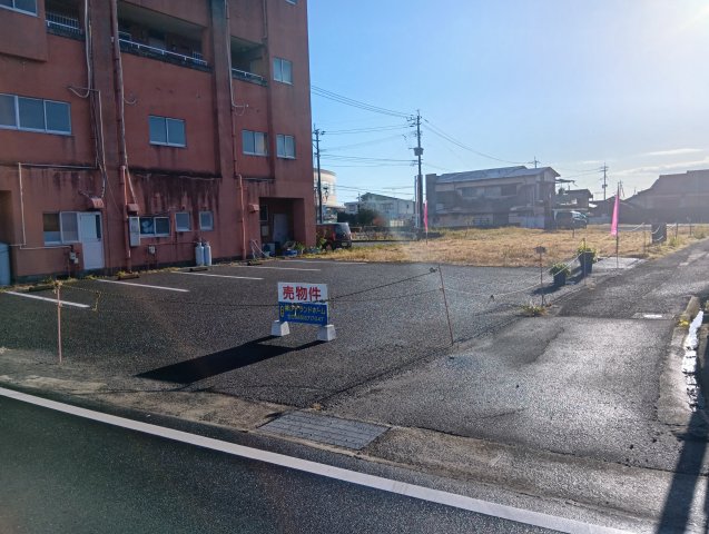 姶良市　東餅田（帖佐駅前交差点）　117.96坪　
