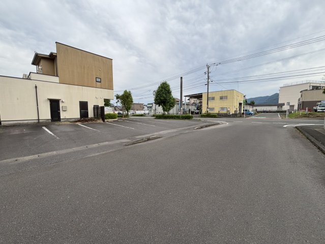 姶良市松原２丁目 住居付き店舗(動物病院跡地） 7DK